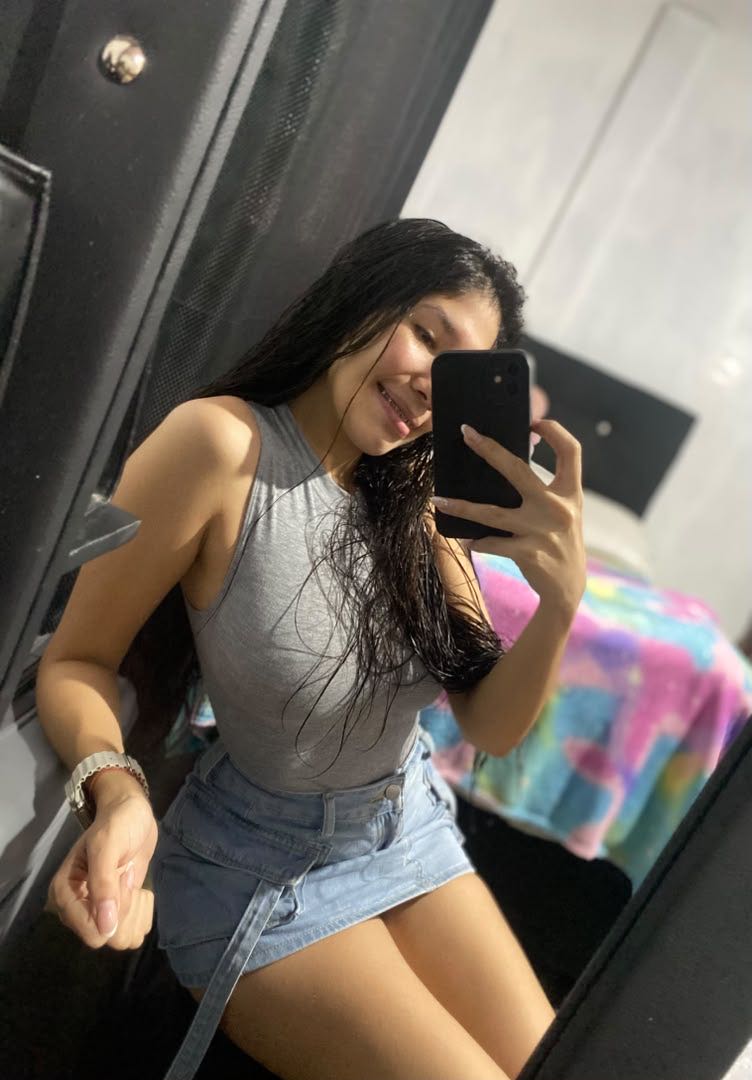 Chat con mujeres en vivo: texto y video 1v1